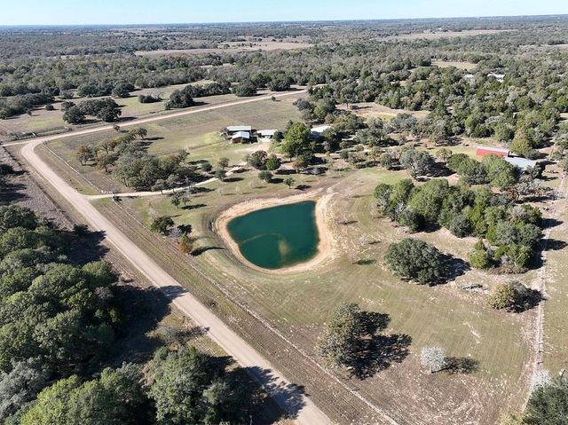 1213 County Road 273, Weimar, TX 78962