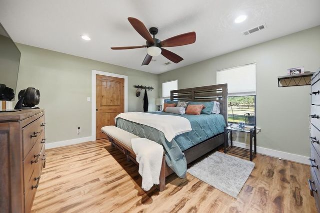 1213 County Road 273, Weimar, TX 78962