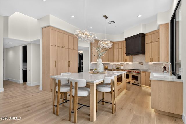 7272 N 71ST Street, Paradise Valley, AZ 85253