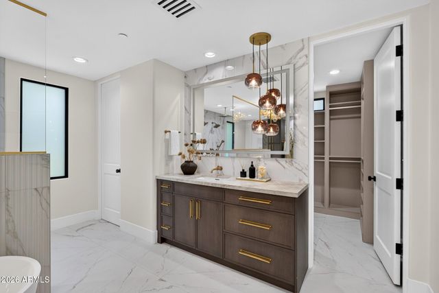 7272 N 71ST Street, Paradise Valley, AZ 85253