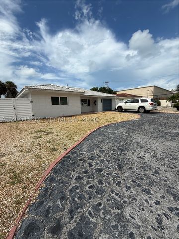 52 45th, St Petersburg, FL 33706