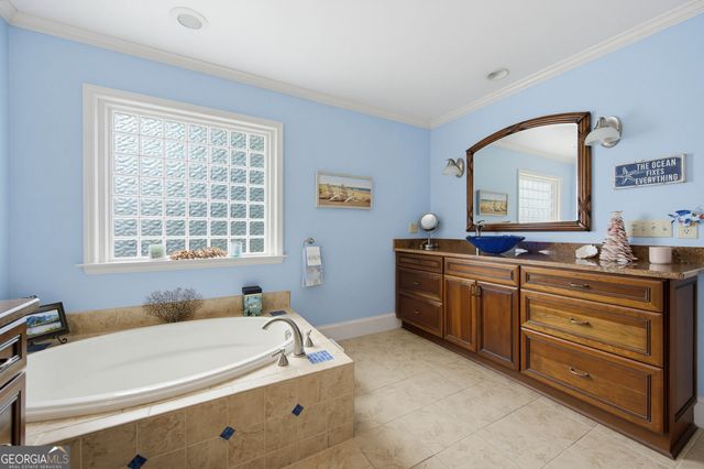 1001 Ashebrooke Court NE, Marietta, GA 30068