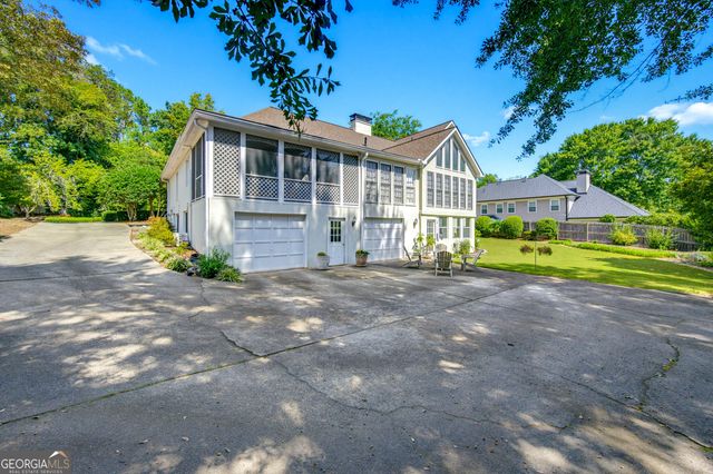 1001 Ashebrooke Court NE, Marietta, GA 30068