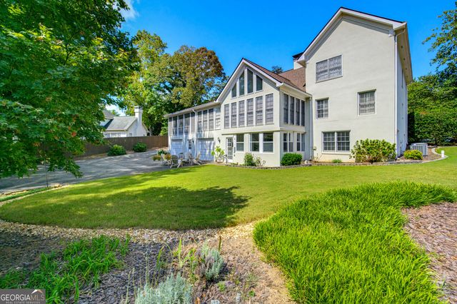 1001 Ashebrooke Court NE, Marietta, GA 30068
