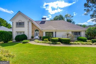 1001 Ashebrooke Court NE, Marietta, GA 30068
