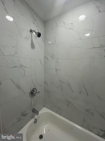 82 MECHANICS, Trenton, NJ 08638