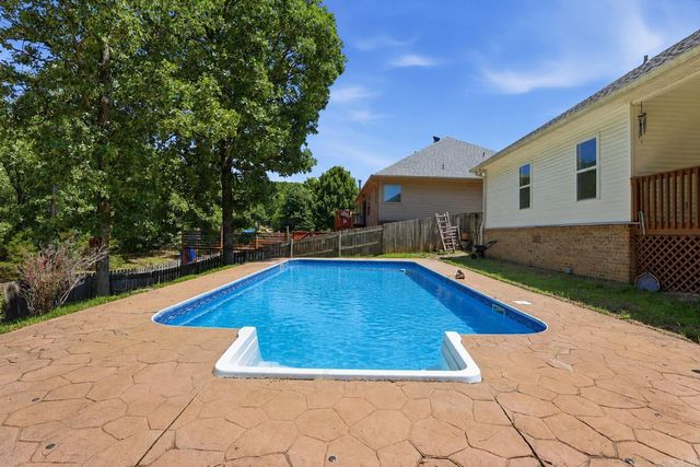 51 Ouachita Drive, Maumelle, AR 72113