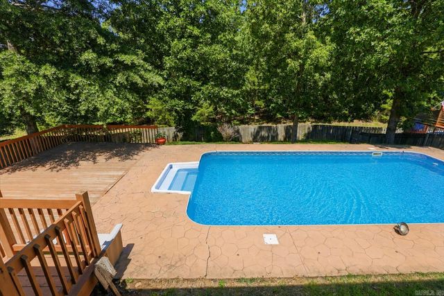 51 Ouachita Drive, Maumelle, AR 72113