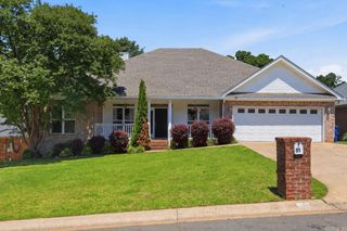 51 Ouachita Drive, Maumelle, AR 72113