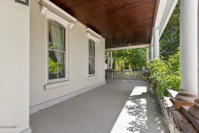 263 Guy Park Avenue, Amsterdam, NY 12010