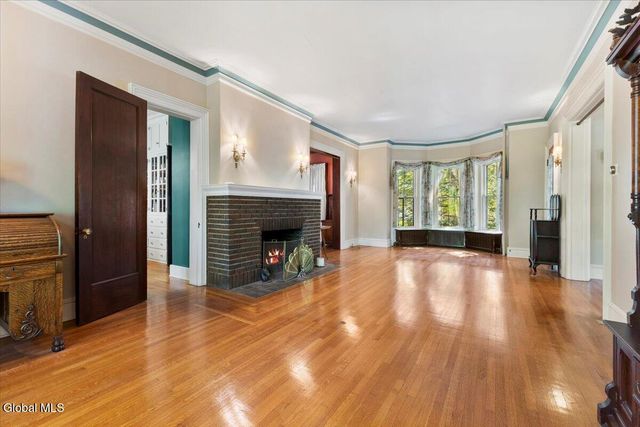 263 Guy Park Avenue, Amsterdam, NY 12010