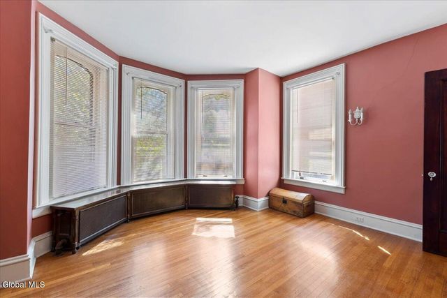 263 Guy Park Avenue, Amsterdam, NY 12010