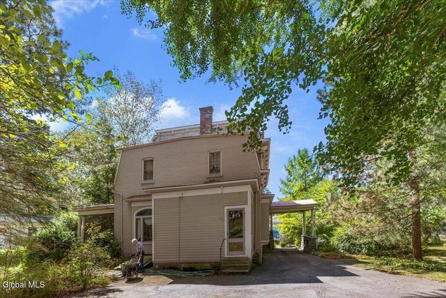 263 Guy Park Avenue, Amsterdam, NY 12010