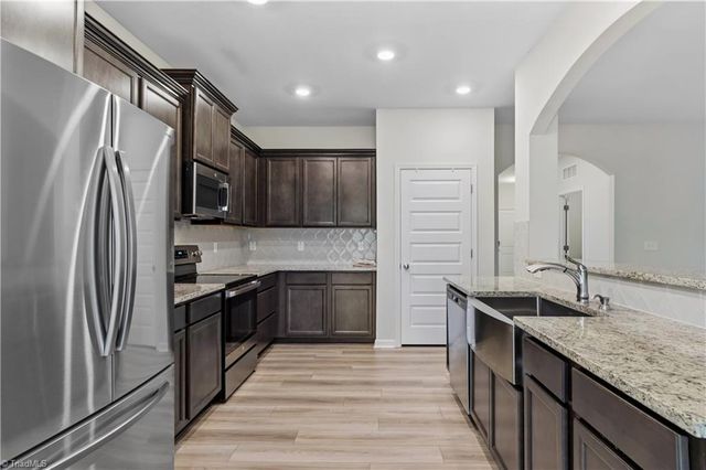 6267 Finch Meadow Court, Clemmons, NC 27012