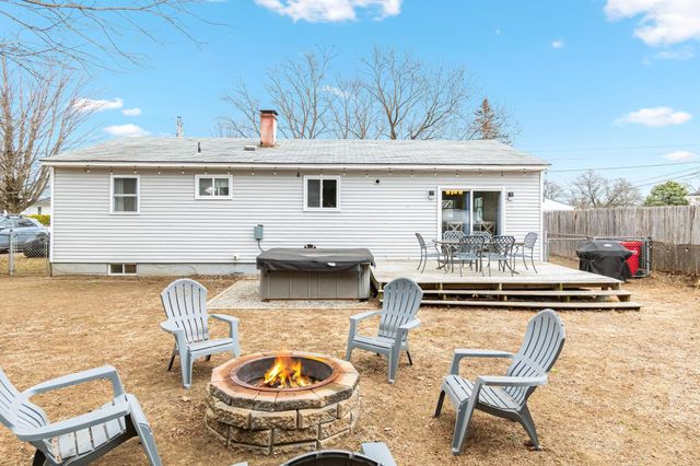 3 Logwood Street, South Burlington, VT 05403