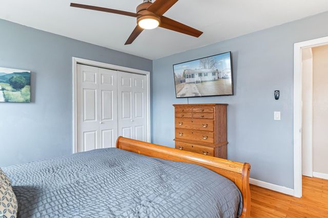 3 Logwood Street, South Burlington, VT 05403