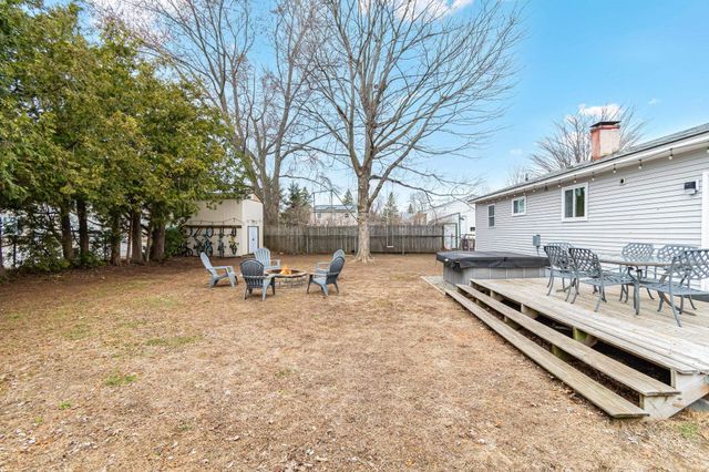 3 Logwood Street, South Burlington, VT 05403