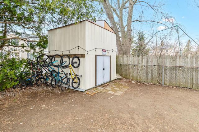 3 Logwood Street, South Burlington, VT 05403