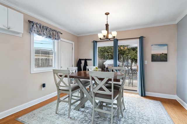 3 Logwood Street, South Burlington, VT 05403