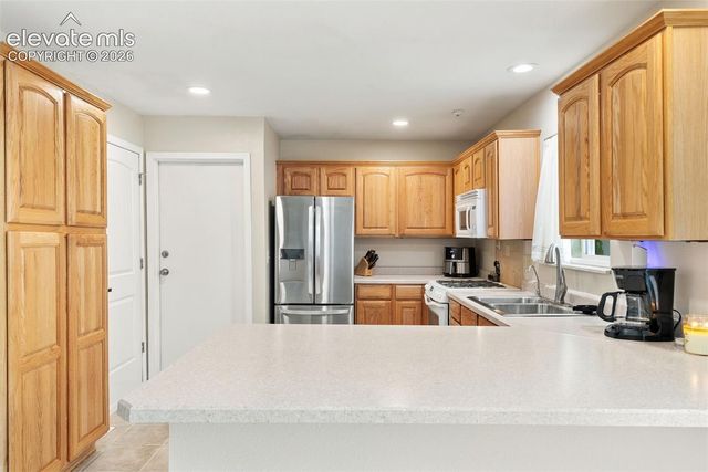 882 San Antonio Place, Colorado Springs, CO 80906