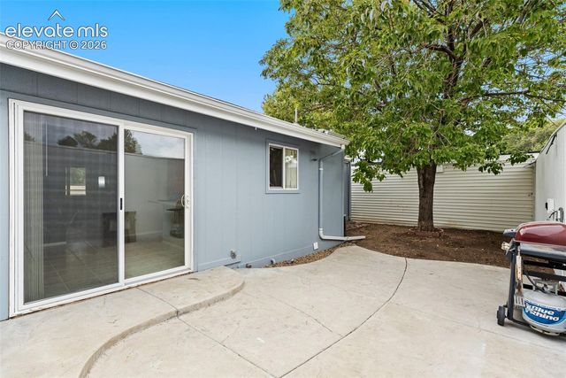 882 San Antonio Place, Colorado Springs, CO 80906