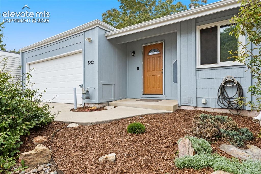 882 San Antonio Place, Colorado Springs, CO 80906 — photo 4