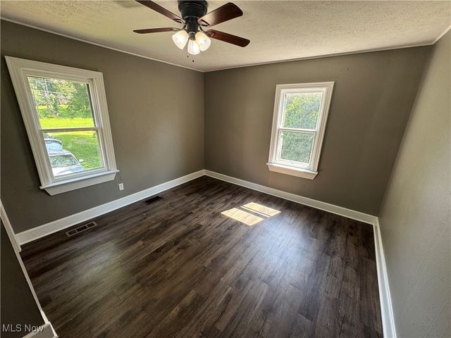 2660 Ridge Road, Zanesville, OH 43701