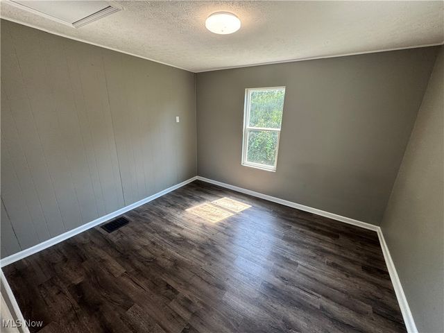 2660 Ridge Road, Zanesville, OH 43701