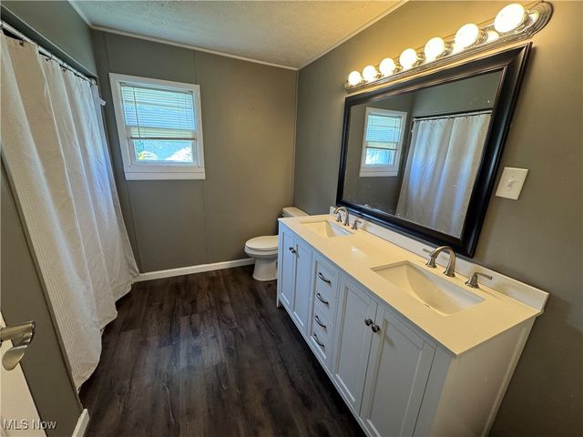2660 Ridge Road, Zanesville, OH 43701