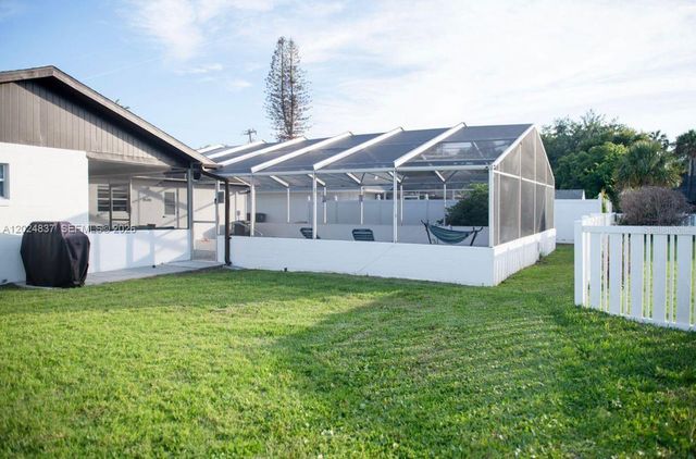 962 COUNTRY CLUB AVE, Daytona, FL 32114