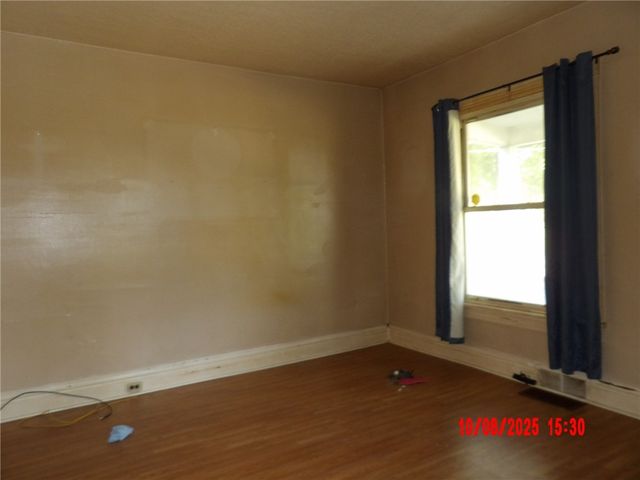 425 Grove St, Hermitage, PA 16148