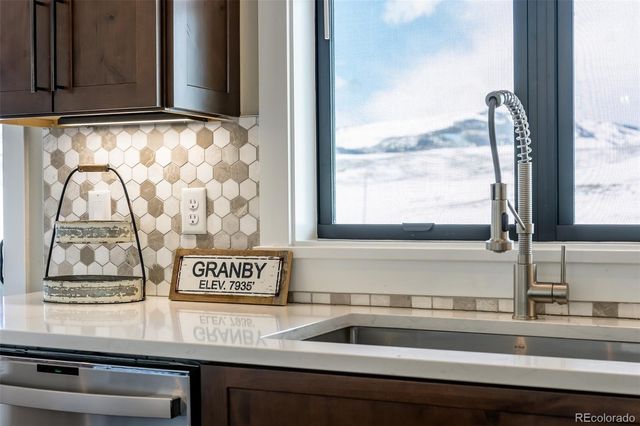 210 Elk Track Circle, Granby, CO 80446