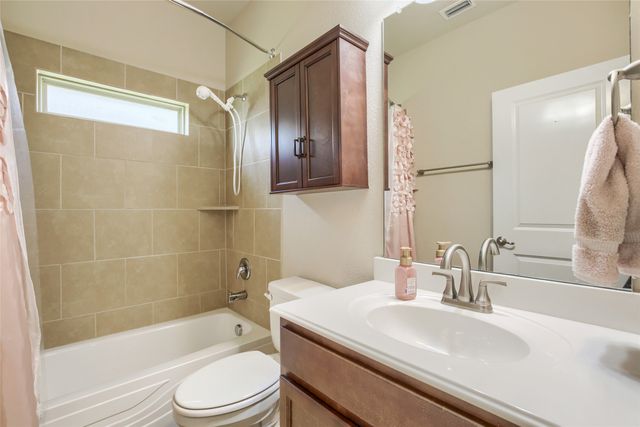 2400 Sabine Circle, Royse City, TX 75189
