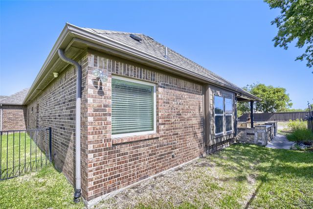 2400 Sabine Circle, Royse City, TX 75189