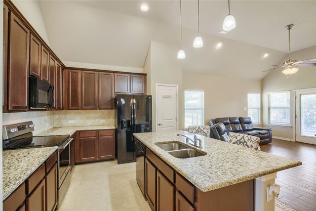2400 Sabine Circle, Royse City, TX 75189