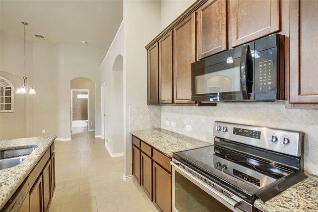2400 Sabine Circle, Royse City, TX 75189