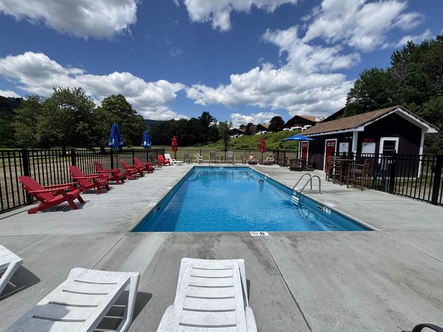 48 Linderhof Golf Course Road E-3, Bartlett, NH 03812