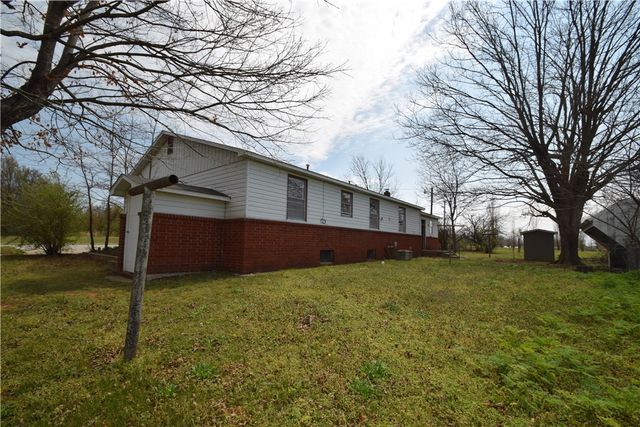 2544 Butterfield Coach Road, Springdale, AR 72764