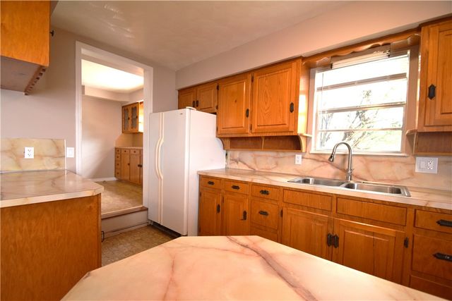 2544 Butterfield Coach Road, Springdale, AR 72764