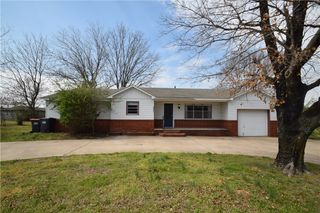 2544 Butterfield Coach Road, Springdale, AR 72764