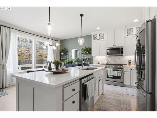 4813 Se BARBARA LYNN Way, Milwaukie, OR 97222