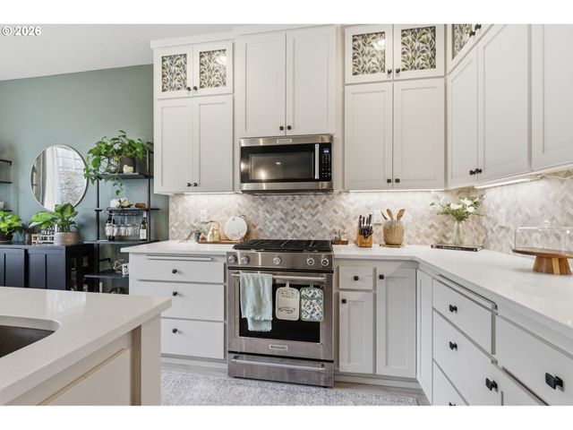 4813 Se BARBARA LYNN Way, Milwaukie, OR 97222