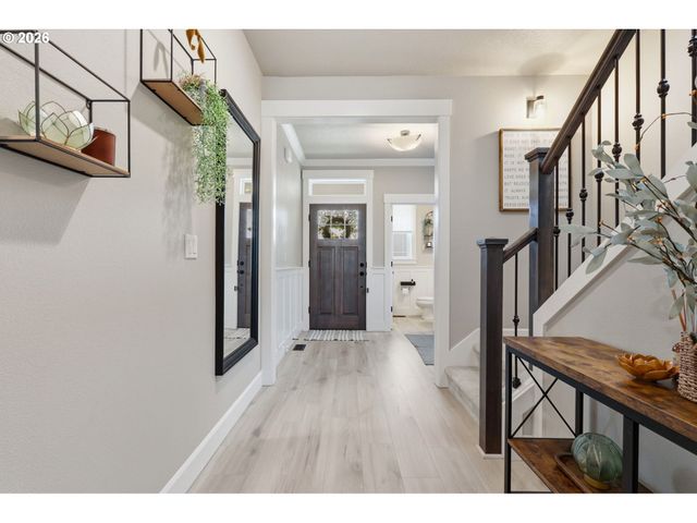 4813 Se BARBARA LYNN Way, Milwaukie, OR 97222