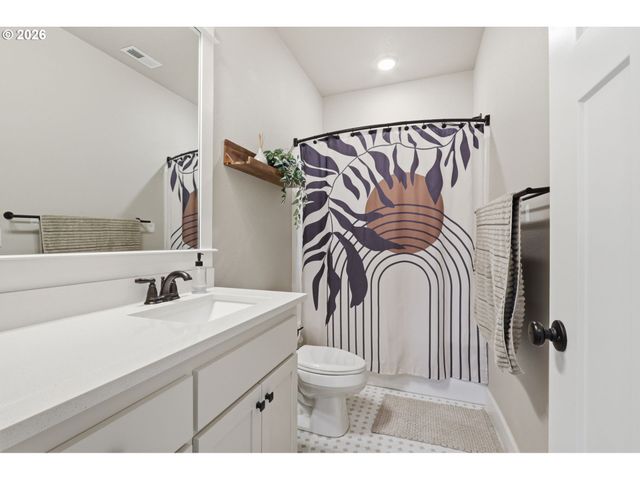 4813 Se BARBARA LYNN Way, Milwaukie, OR 97222