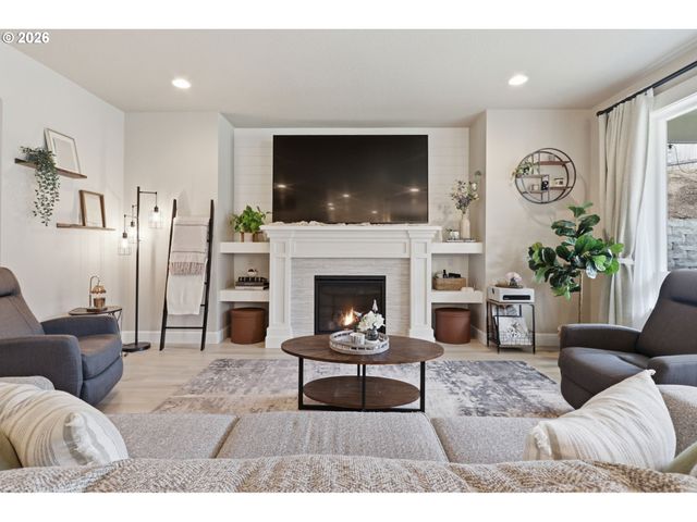 4813 Se BARBARA LYNN Way, Milwaukie, OR 97222