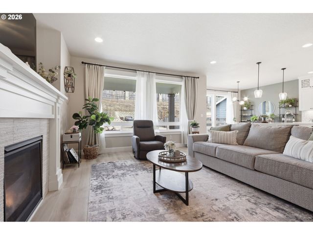 4813 Se BARBARA LYNN Way, Milwaukie, OR 97222