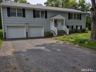 30 Toilsome Avenue, Norwalk, CT 06851