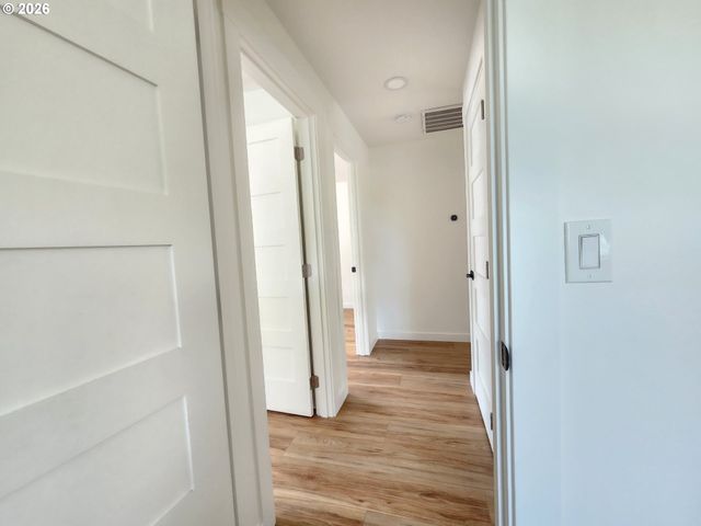 13205 Ne 76TH Way, Vancouver, WA 98682