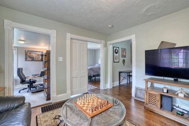 590 North AVENUE, Hartland, WI 53029