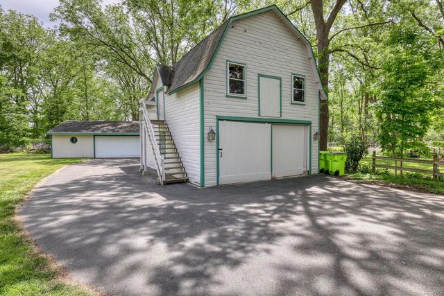 590 North AVENUE, Hartland, WI 53029